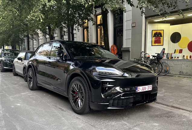 Porsche Cayenne Turbo Electric