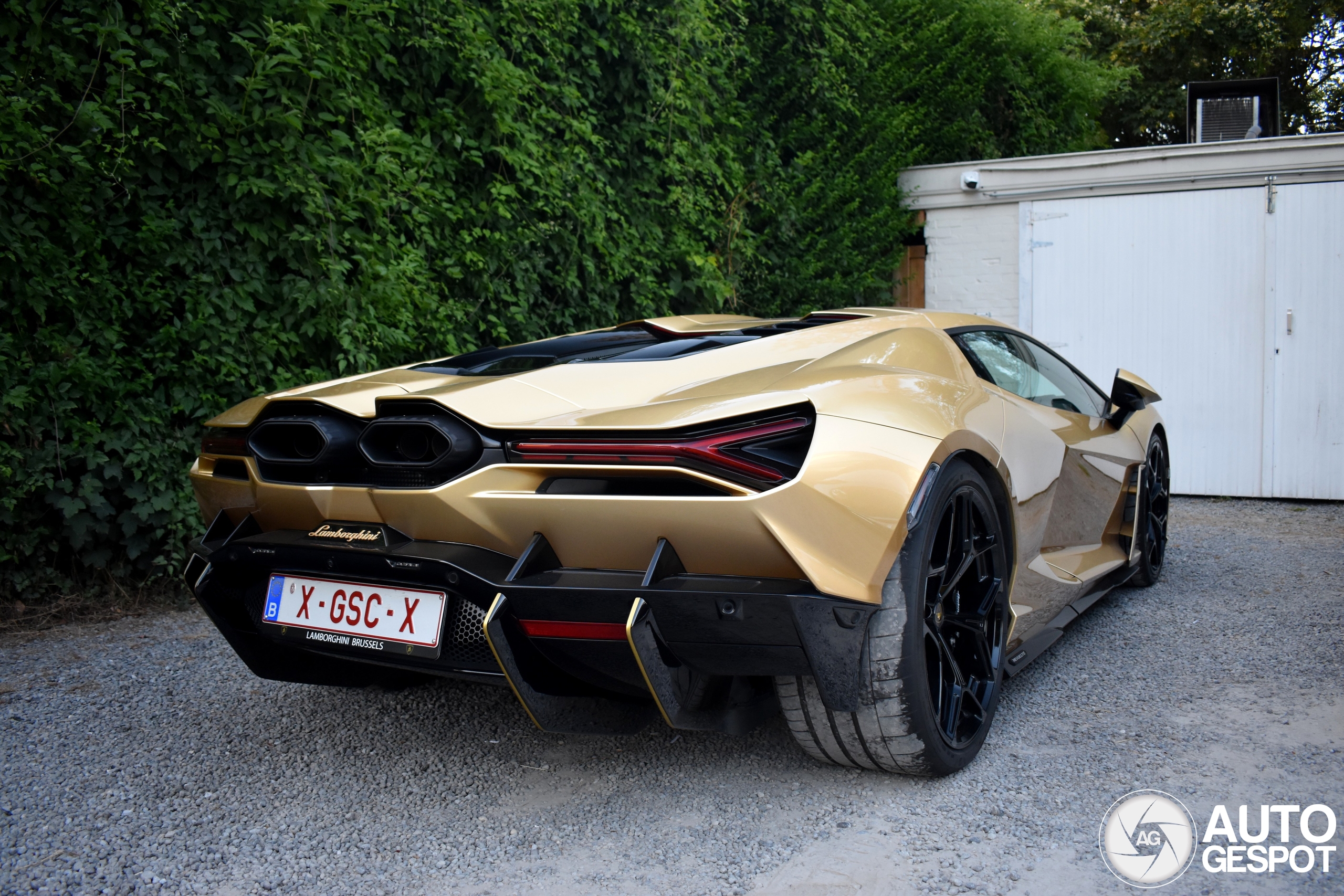 Lamborghini Revuelto