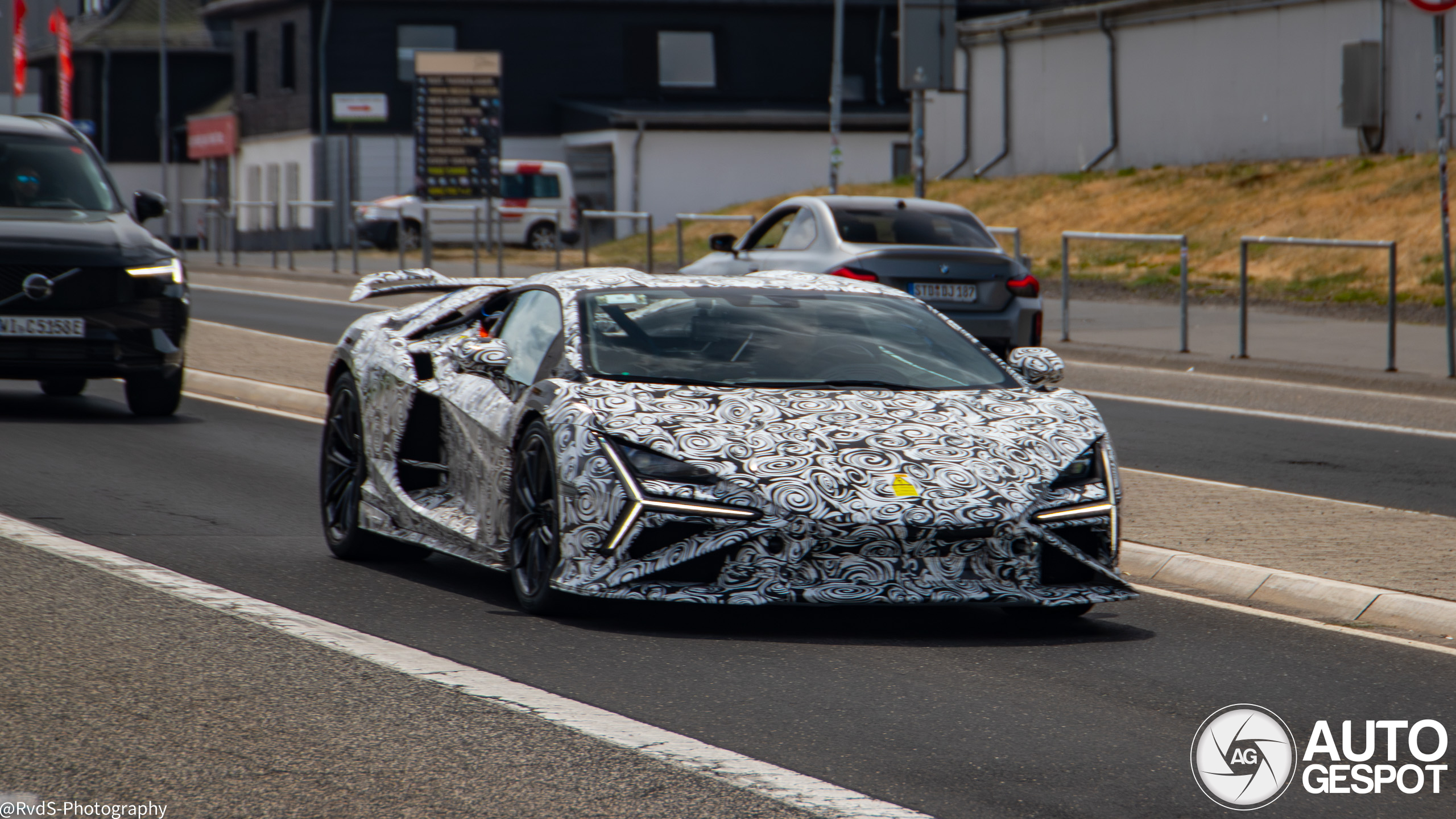 Lamborghini revuelto superveloce