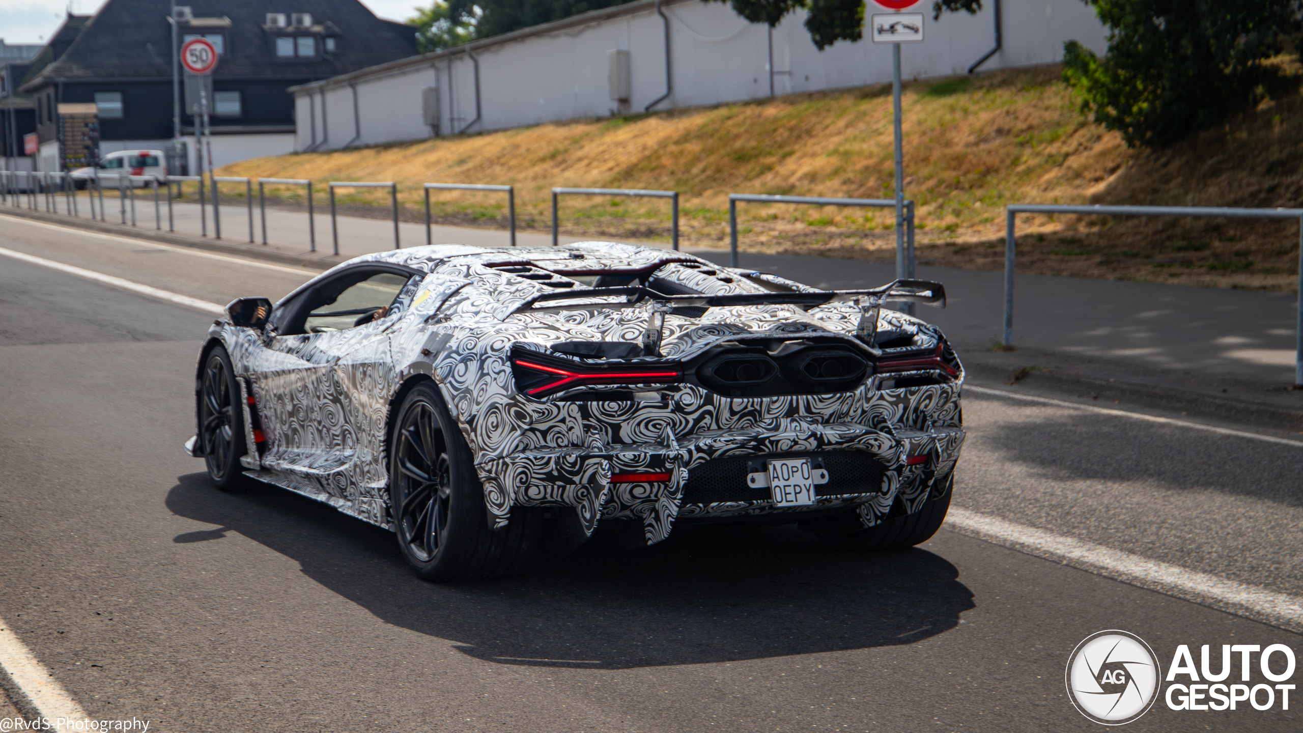 Lamborghini revuelto superveloce