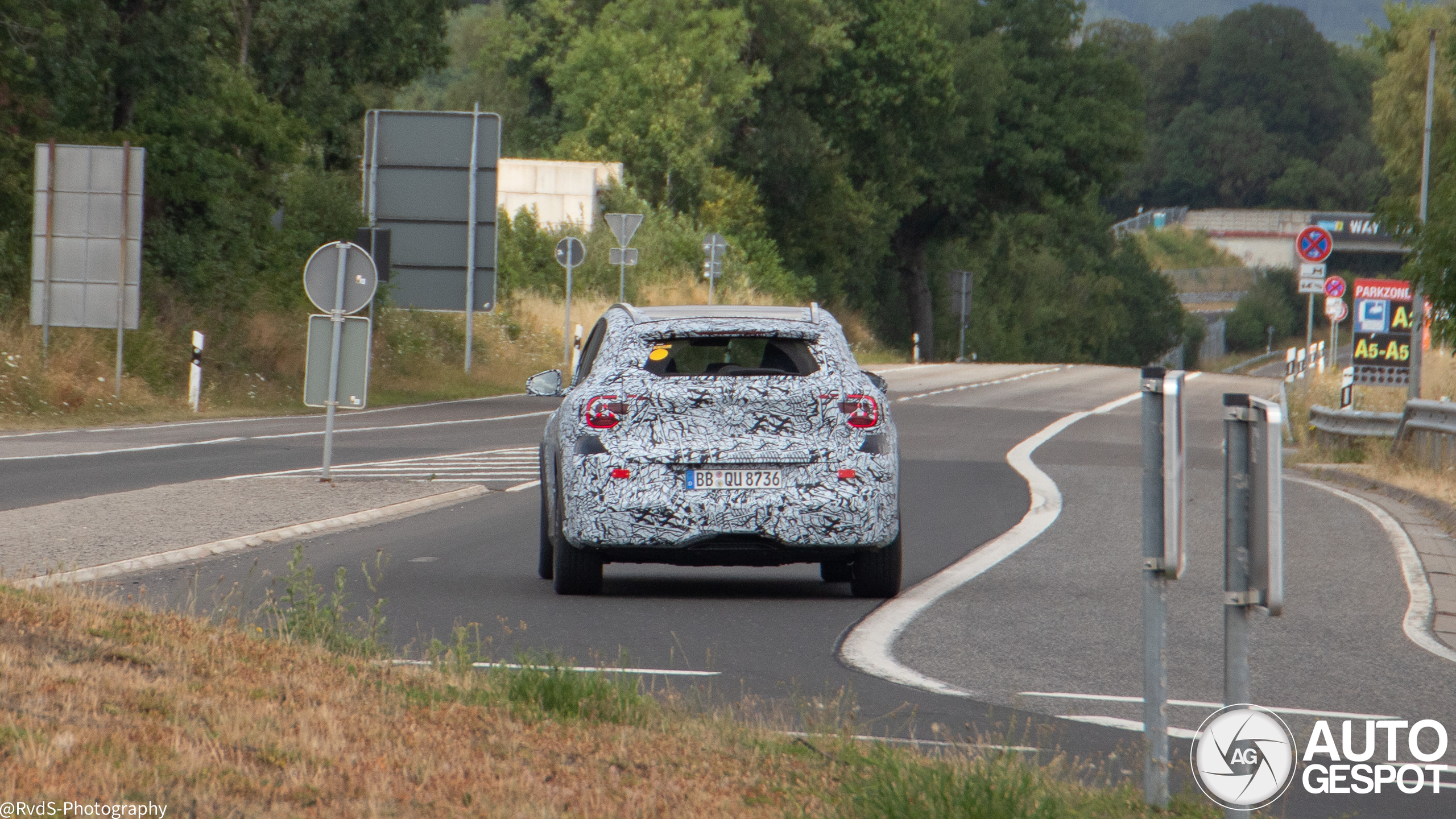 Mercedes-benz eqa 2027