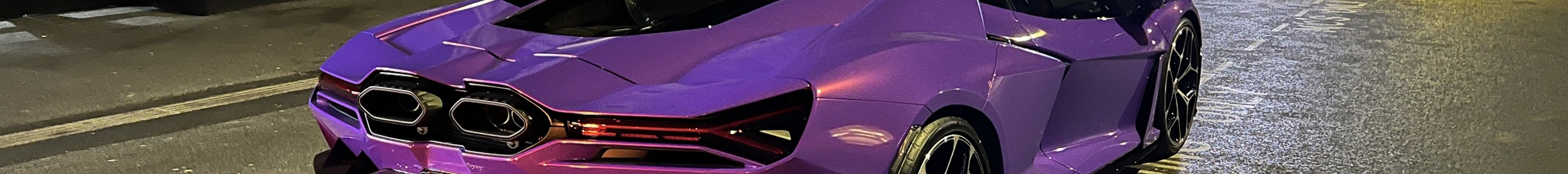 Lamborghini Revuelto
