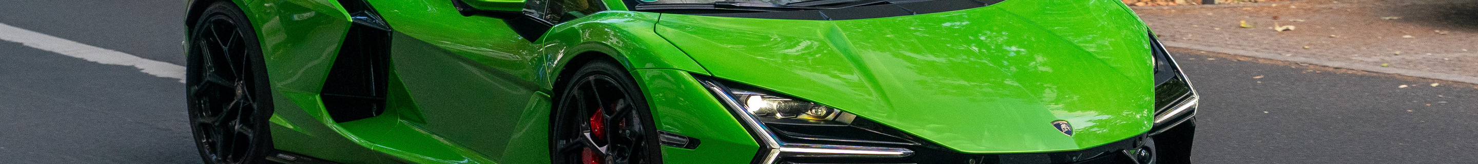 Lamborghini Revuelto