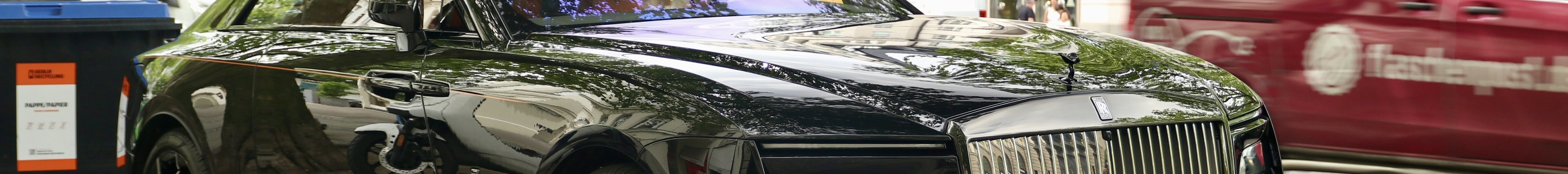 Rolls-Royce Spectre Black Badge
