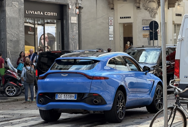 Aston Martin DBX