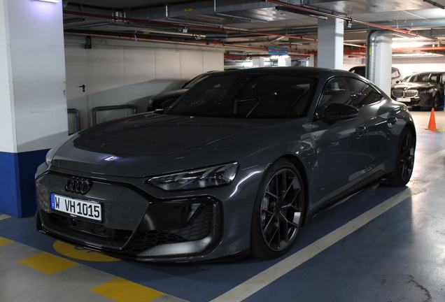 Audi RS E-Tron GT 2025