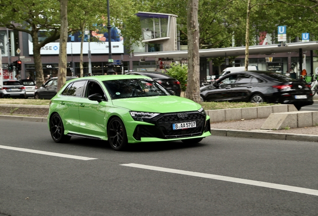 Audi RS3 Sportback 8Y 2025