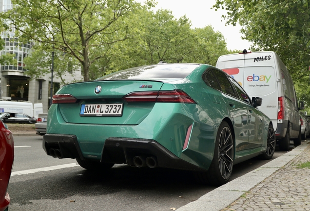 BMW M5 G90