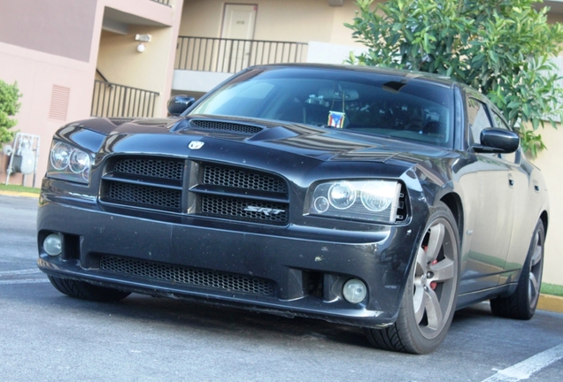 Dodge Charger SRT-8