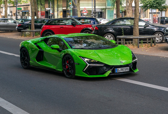 Lamborghini Revuelto