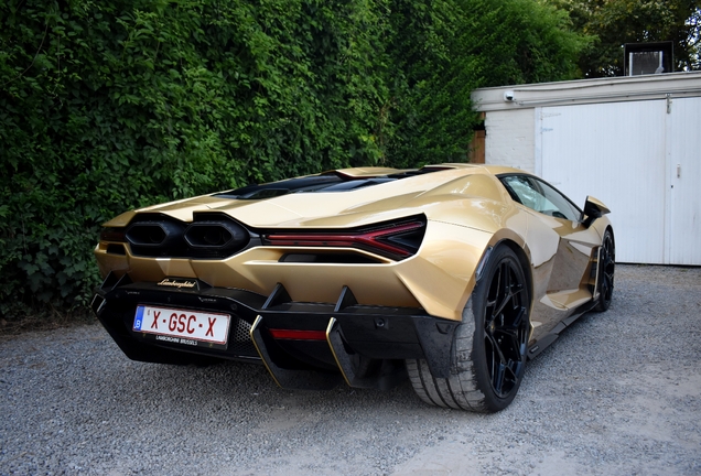 Lamborghini Revuelto
