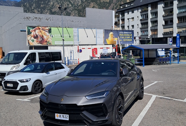 Lamborghini Urus Performante