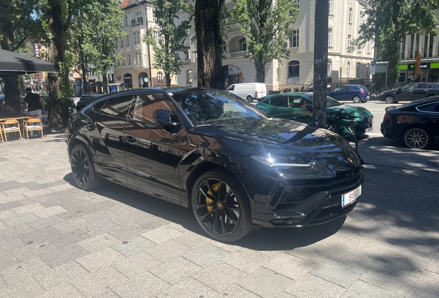 Lamborghini Urus S