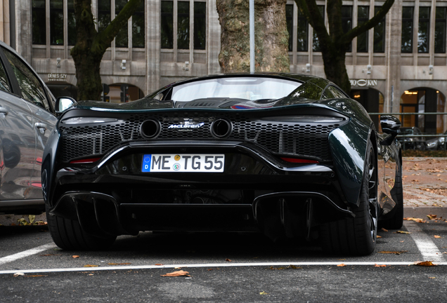 McLaren Artura Spider
