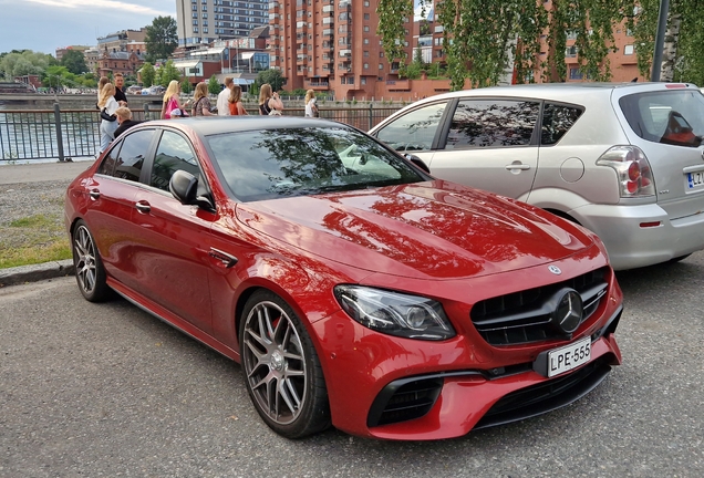 Mercedes-AMG E 63 S W213