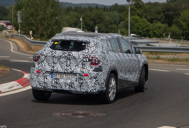 Mercedes-Benz EQA 2027