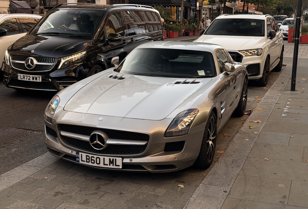 Mercedes-Benz SLS AMG