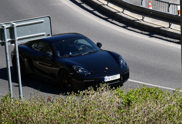 Porsche 718 Cayman S
