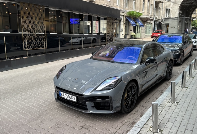 Porsche 972 Panamera Turbo S E-Hybrid