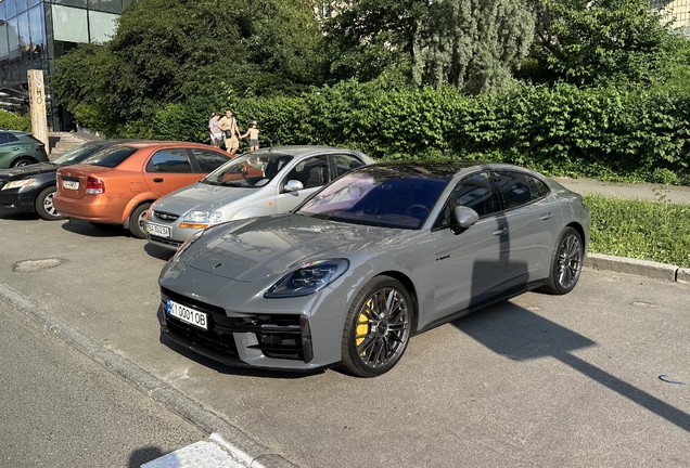 Porsche 972 Panamera Turbo S E-Hybrid