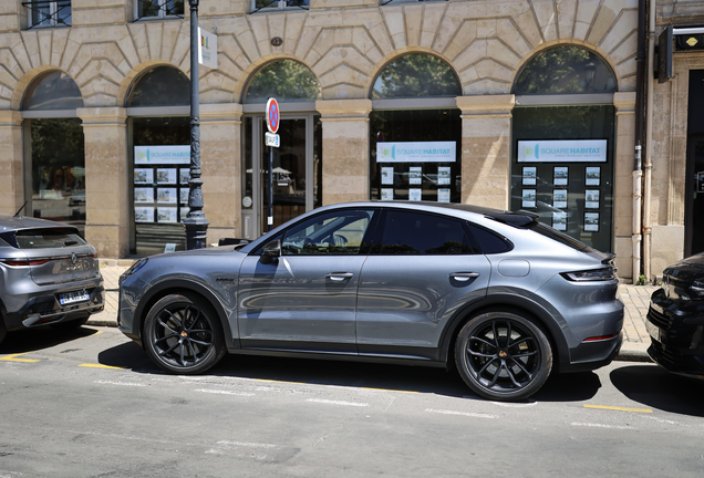 Porsche Cayenne Coupé Turbo E-Hybrid