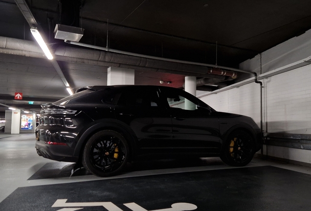 Porsche Cayenne Coupé Turbo E-Hybrid