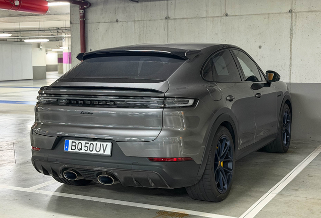 Porsche Cayenne Coupé Turbo E-Hybrid