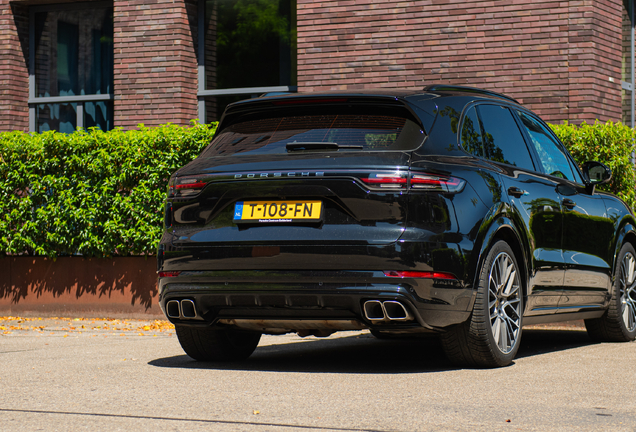 Porsche Cayenne Turbo S E-Hybrid