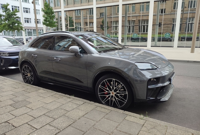Porsche Macan EV GTS