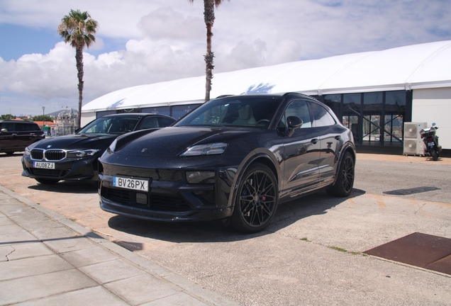 Porsche Macan EV Turbo