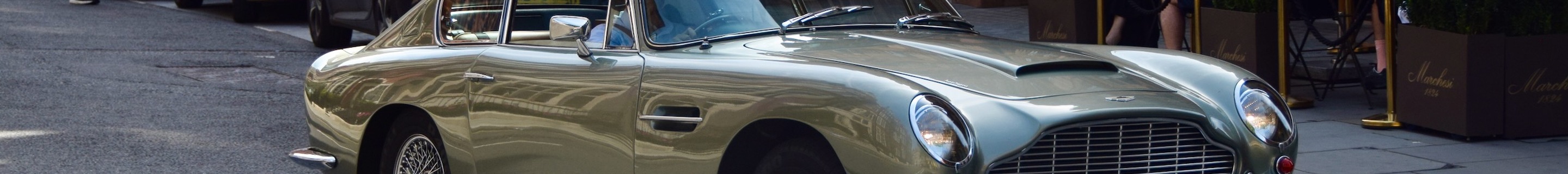 Aston Martin DB6 MKI