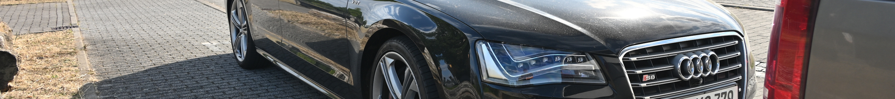 Audi S8 D4