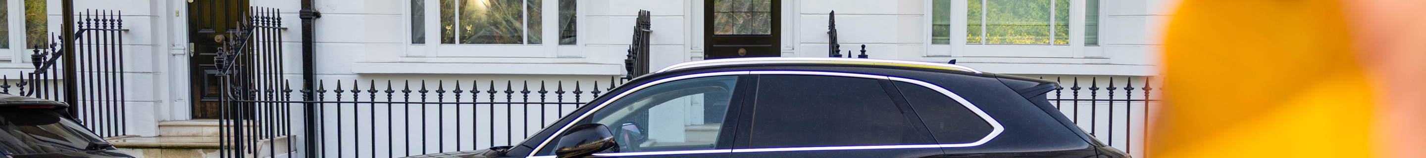 Bentley Bentayga Azure