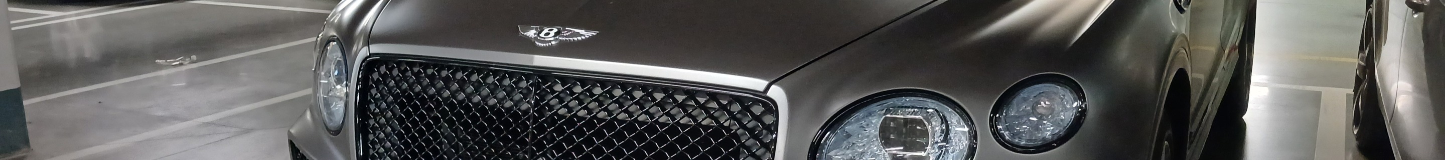 Bentley Bentayga V8 2021