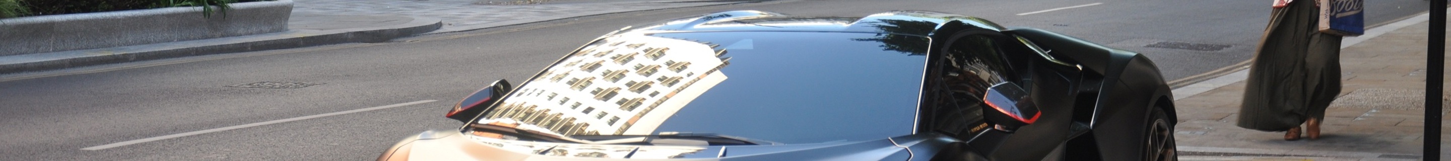 Lamborghini Revuelto