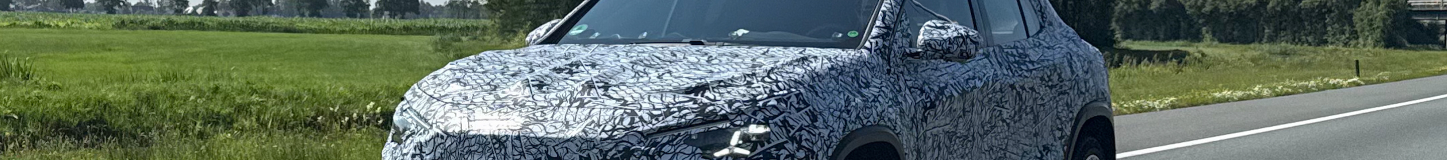 Mercedes-Benz EQA 2027