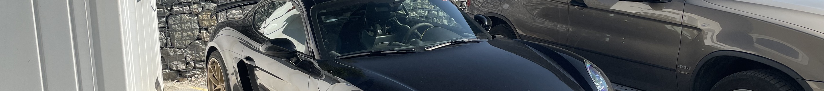 Porsche 718 Cayman GT4