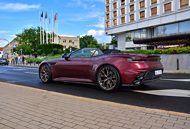 Aston Martin DB12 S Volante