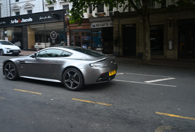 Aston Martin V8 Vantage S