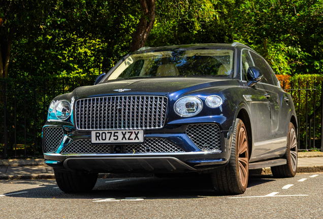 Bentley Bentayga V8 2025 Atelier Edition