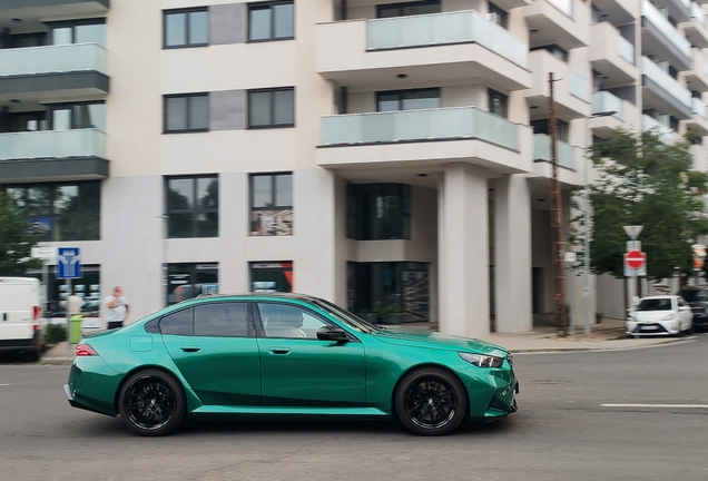 BMW M5 G90