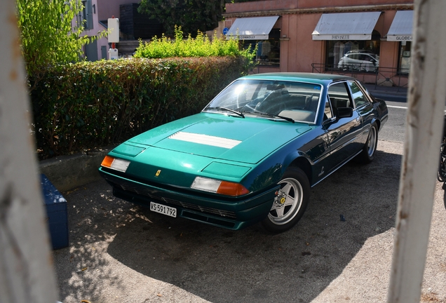 Ferrari 400i