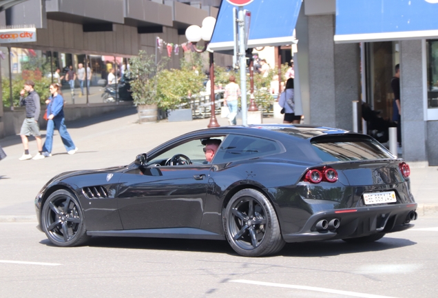 Ferrari GTC4Lusso