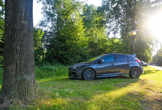 Ford Focus RS MkIII Mountune M380