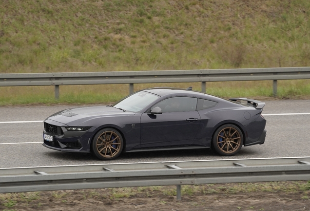 Ford Mustang Dark Horse 2024