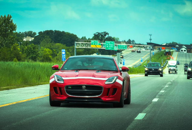 Jaguar F-TYPE R Coupé 2017