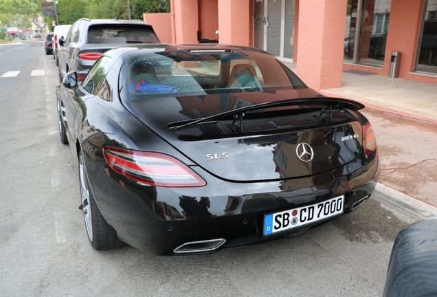 Mercedes-Benz SLS AMG