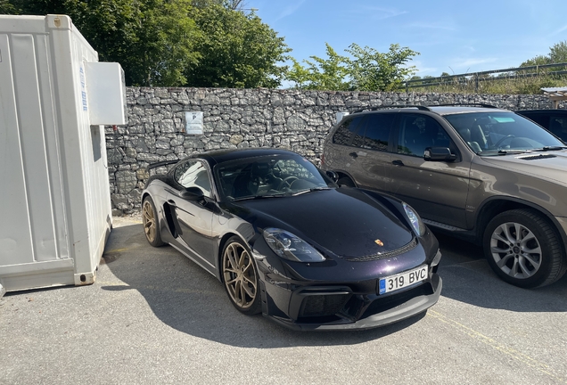 Porsche 718 Cayman GT4
