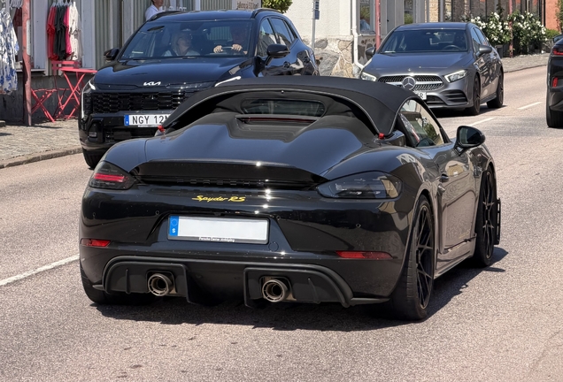 Porsche 718 Spyder RS Weissach Package