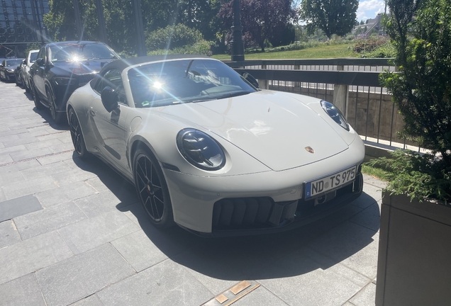 Porsche 992 Carrera 4 GTS Cabriolet MkII